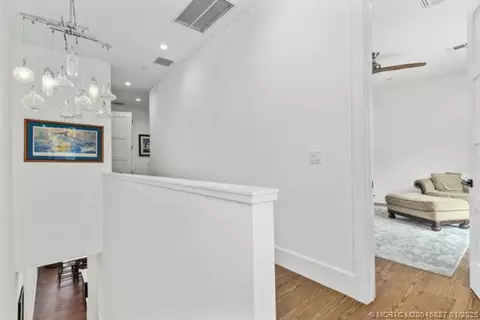 Entry Way - 53 SE Seminole St #2B, Stuart, FL 34994 photo 1 of 2