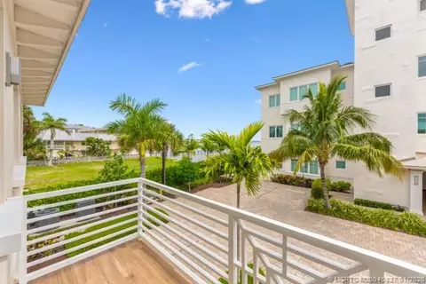 Exterior - 53 SE Seminole St #2B, Stuart, FL 34994 photo 2 of 2