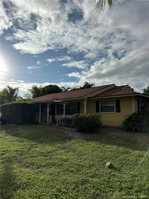 4885 SE Manatee Ter, Stuart, FL 34997 photo 1