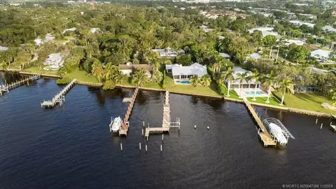 View/Area - 535 SW Siesta Way, Stuart, FL 34994 photo 7 of 7