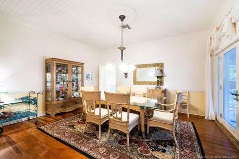 Dining - 535 SW Siesta Way, Stuart, FL 34994 photo 2 of 3