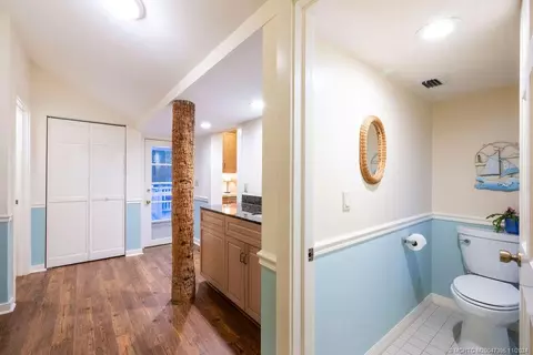 Entry Way - 535 SW Siesta Way, Stuart, FL 34994 photo 4 of 4