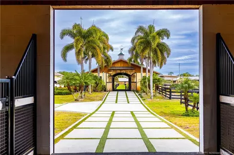 7625 Polo Square Sq, Vero Beach, FL 32968