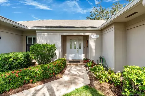 2102 NW Greenbriar Ln, Palm City, FL 34990