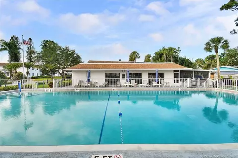 2950 SE Ocean Blvd #4-4, Stuart, FL 34996