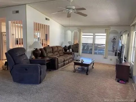 2883 SW Monarch Trl, Stuart, FL 34997 photo 7