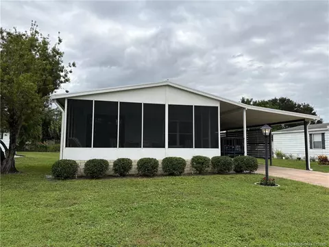 2883 SW Monarch Trl, Stuart, FL 34997