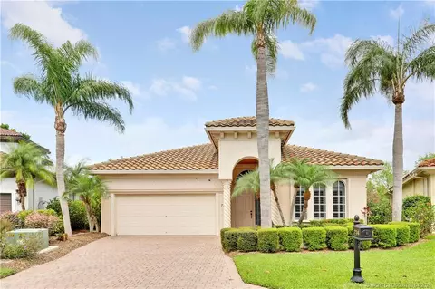 736 SW Pebble Ln, Palm City, FL 34990
