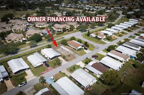 7456 SE Independence Ave, Hobe Sound, FL 33455