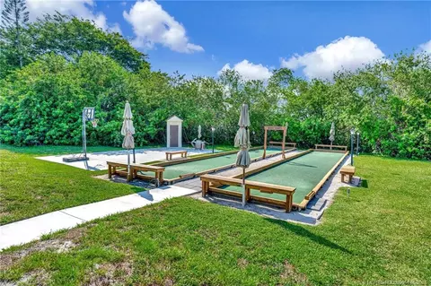 View/Area - 540 SW South River Dr #202, Stuart, FL 34997 photo 4 of 7