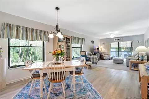 Dining - 540 SW South River Dr #202, Stuart, FL 34997 photo 1 of 5