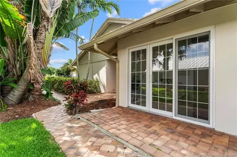 Exterior - 3192 SE Fairway W, Stuart, FL 34997 photo 17 of 22