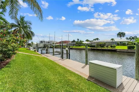 Exterior - 3192 SE Fairway W, Stuart, FL 34997 photo 16 of 22
