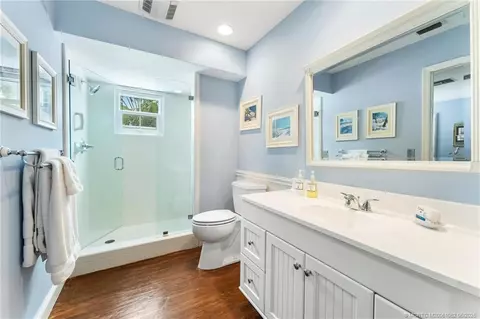 Bath - 3192 SE Fairway W, Stuart, FL 34997 photo 6 of 7