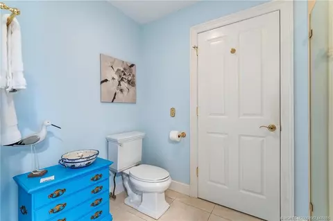 Bath - 3192 SE Fairway W, Stuart, FL 34997 photo 5 of 7