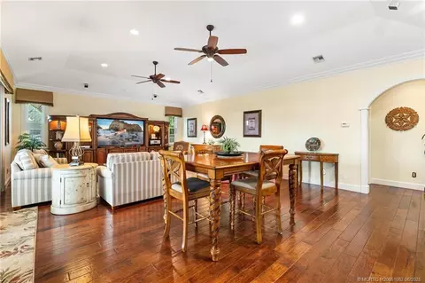 Dining - 3192 SE Fairway W, Stuart, FL 34997 photo 5 of 6