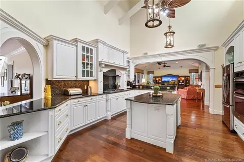 Kitchen - 3192 SE Fairway W, Stuart, FL 34997 photo 1 of 9