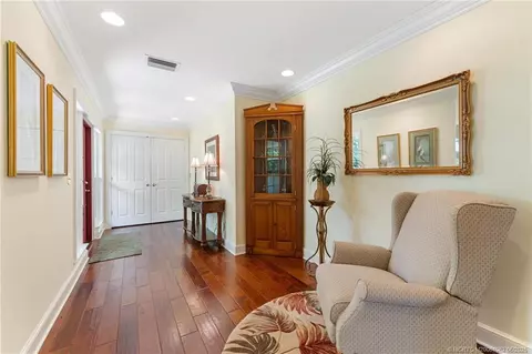 Entry Way - 3192 SE Fairway W, Stuart, FL 34997 photo 2 of 5