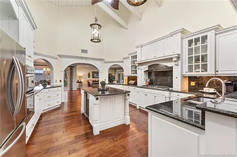 Kitchen - 3192 SE Fairway W, Stuart, FL 34997 photo 3 of 9