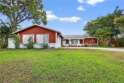2387 NE 16th Ct, Jensen Beach, FL 34957