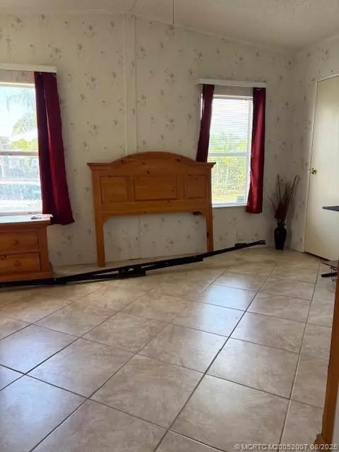 7061 SE Birchwood Ln, Stuart, FL 34997 photo 8