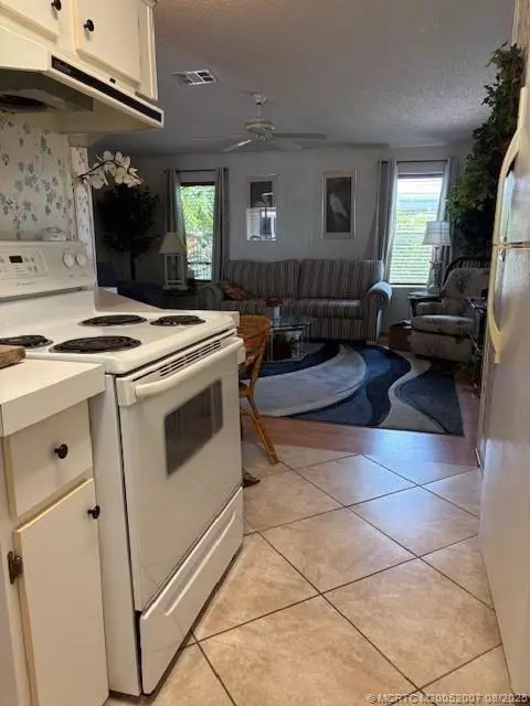 7061 SE Birchwood Ln, Stuart, FL 34997 photo 7