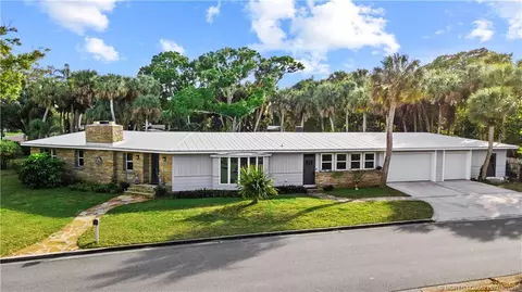 1001 S 11th St, Fort Pierce, FL 34950