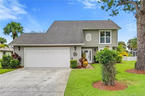4332 Gator Trace Cir, Fort Pierce, FL 34982