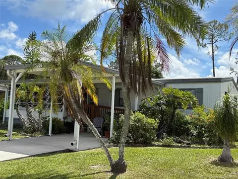 2686 SW Monarch Trl, Stuart, FL 34997 photo 2