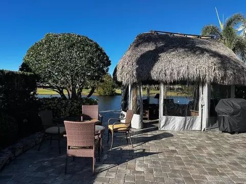 496 NW Boundary Dr, Port St Lucie, FL 34986