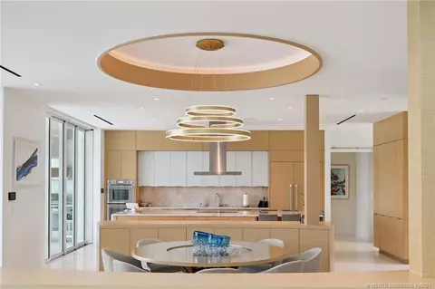 Dining - 6900 SE Harbor Cir, Stuart, FL 34996 photo 3 of 3