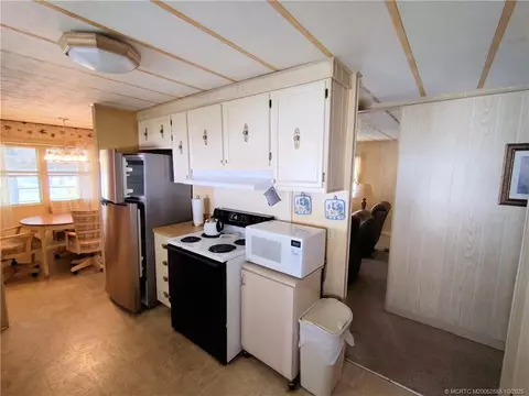 2540 SE Penny Ln, Stuart, FL 34994 photo 9