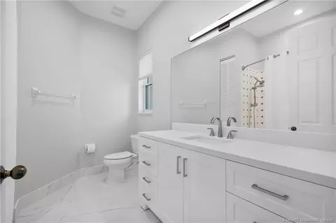 Bath - 3487 SE Doubleton Dr, Stuart, FL 34997 photo 7 of 8