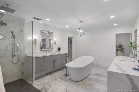 Bath - 9 Quail Run Ln, Stuart, FL 34996 photo 1 of 10