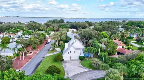 View/Area - 9 Quail Run Ln, Stuart, FL 34996 photo 3 of 3
