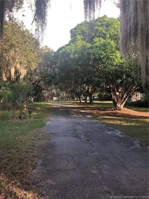 4605 SE Williams Way, Stuart, FL 34997 photo 7