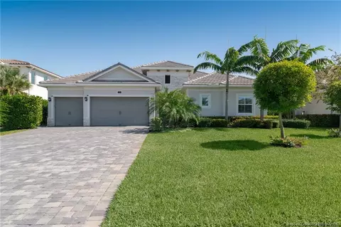 2505 NEvinrude Cir, Jensen Beach, FL 34957