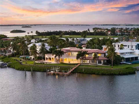 2440 SE Bahia Way, Stuart, FL 34996