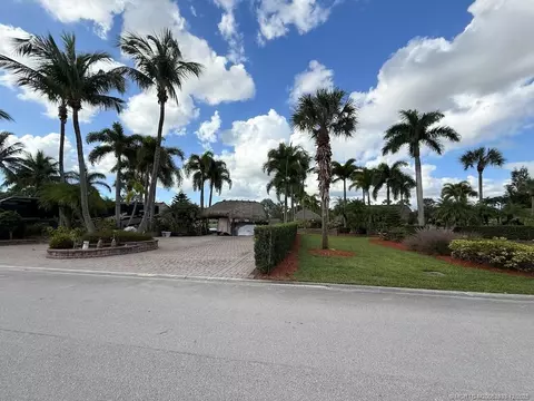 492 NW Boundary Dr, Port St Lucie, FL 34986
