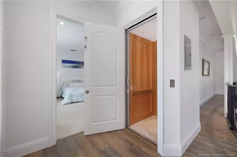 Entry Way - 2346 NW Fork Rd, Stuart, FL 34994 photo 6 of 11