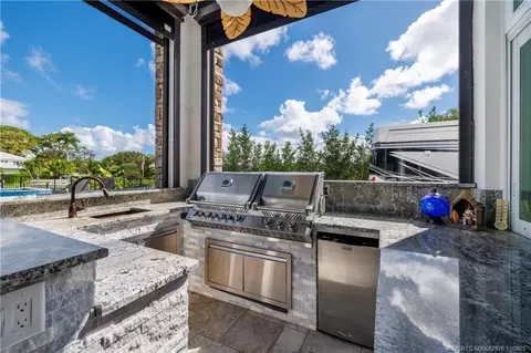 Kitchen - 2346 NW Fork Rd, Stuart, FL 34994 photo 6 of 6