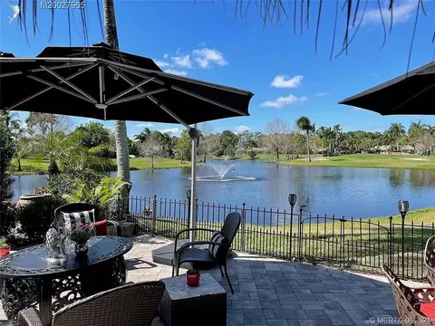 459 NW Foursome Ln, Port St Lucie, FL 34986