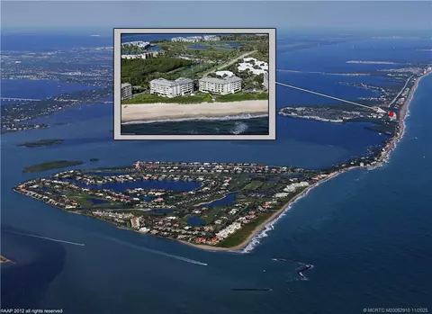 379 NE Tradewind Ln #1104, Stuart, FL 34996
