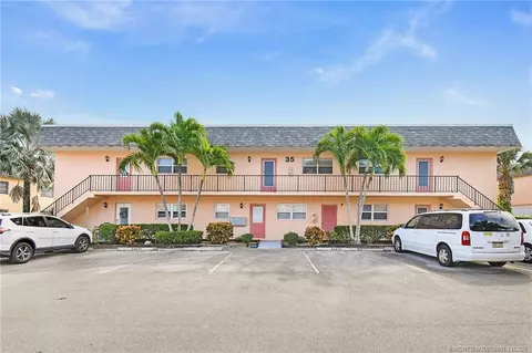 2950 SE Ocean Blvd #35-5, Stuart, FL 34996