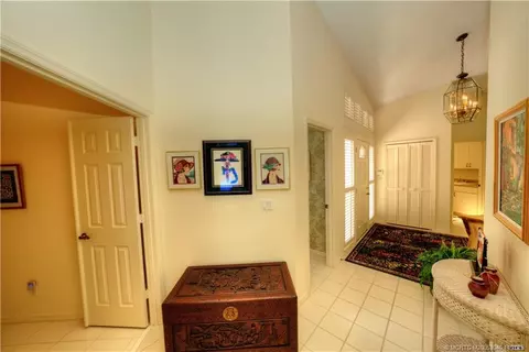 Entry Way - 5903 SE Glen Eagle Way, Stuart, FL 34997 photo 9 of 9