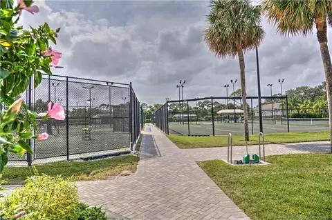 View/Area - 5903 SE Glen Eagle Way, Stuart, FL 34997 photo 3 of 4