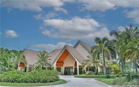 Exterior - 5903 SE Glen Eagle Way, Stuart, FL 34997 photo 25 of 32
