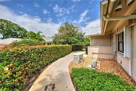 Exterior - 5903 SE Glen Eagle Way, Stuart, FL 34997 photo 17 of 32