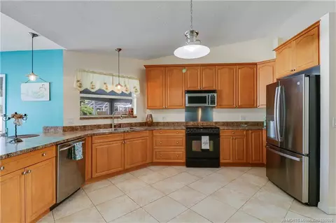Kitchen - 5439 SE Horseshoe Point Rd, Stuart, FL 34997 photo 2 of 7