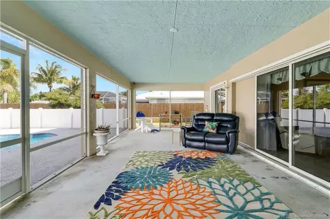 Exterior - 5439 SE Horseshoe Point Rd, Stuart, FL 34997 photo 6 of 12